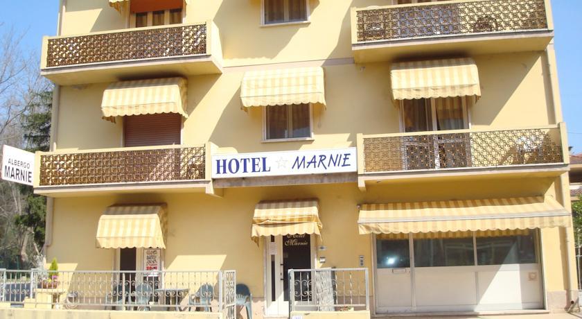 Отель Hotel Marnie