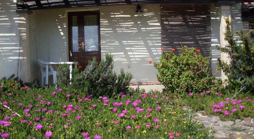 Отель Agriturismo Su Birde