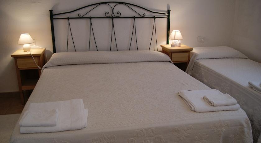 Отель Agriturismo Le Sughere