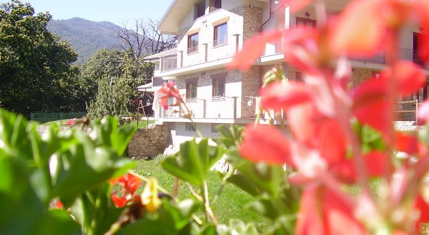 Отель Agriturismo L'Ciabot