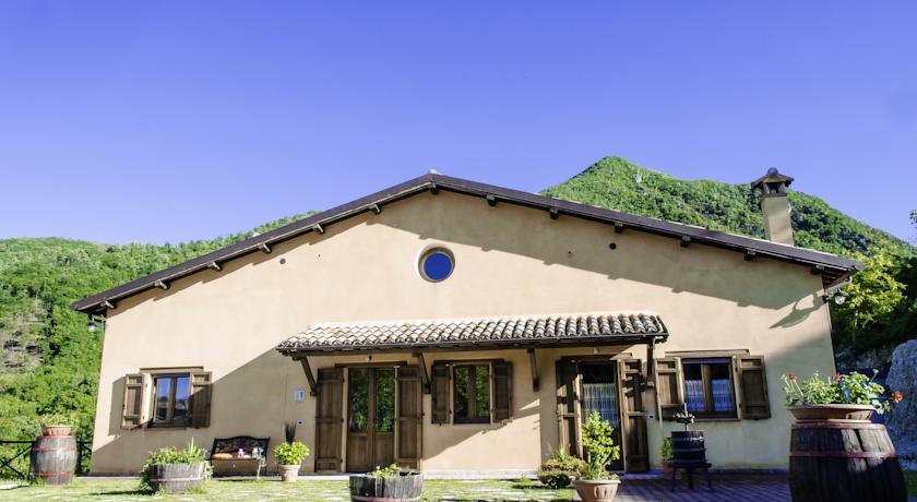 Отель Agriturismo Pompagnano
