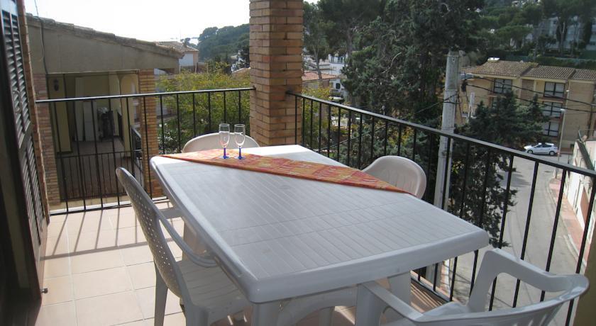 Апартаменты Finques Port-Calella