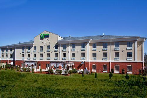Отель Holiday Inn Express and Suites Thomasville