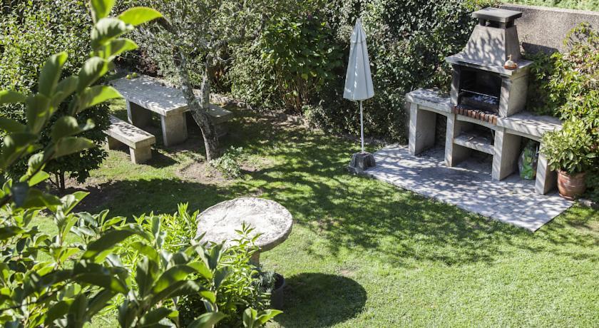 Отель Casas Rurales A Peregrina