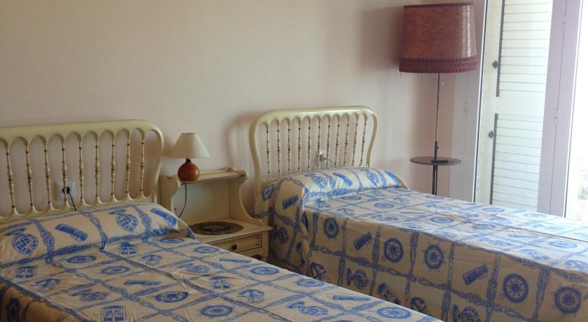 Апартаменты Perello Beach Apartments