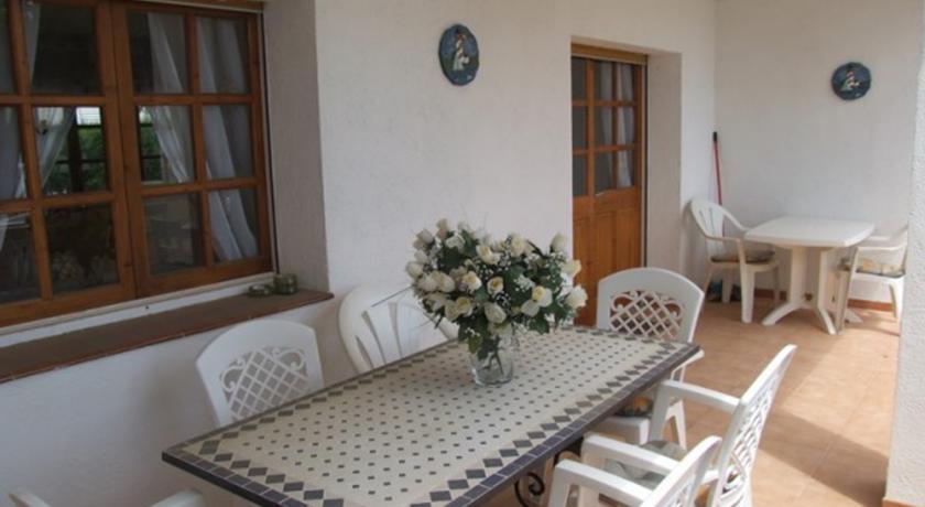 Апартаменты Villa en Hospitalet d l'Infant