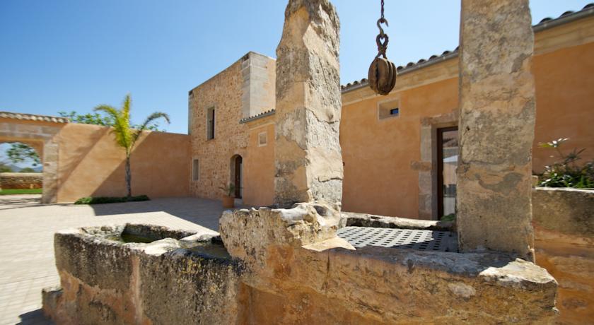 Отель Bennoc Petit Hotel