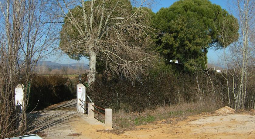 Отель Casa Rural El Sarguero