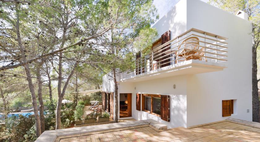 Вилла Villa Colls