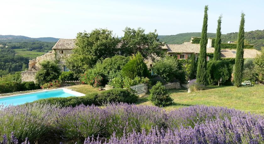 Апартаменты Le Clos d'Hullias