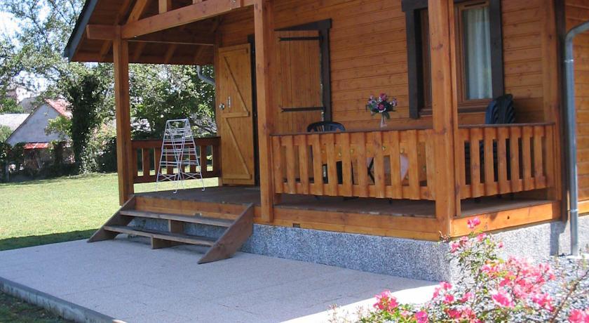 Отель Chalets du lac