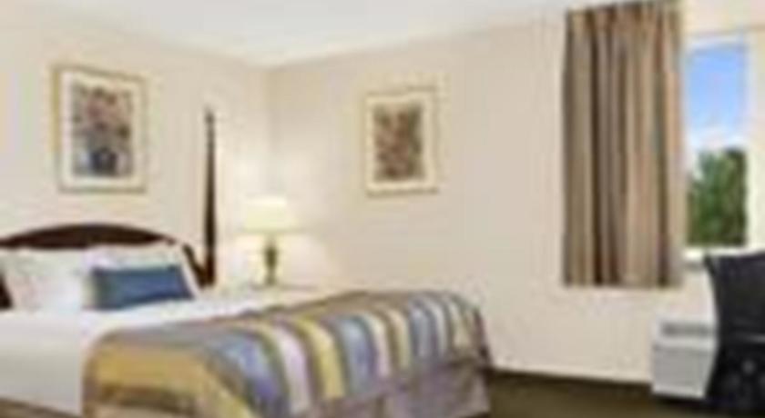 Отель Days Inn Hershey