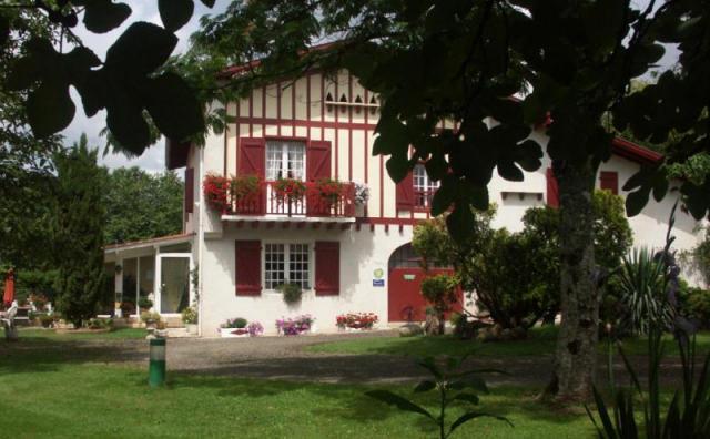 Мини-отель Chambres d'Hôtes La Ferme Hondouan