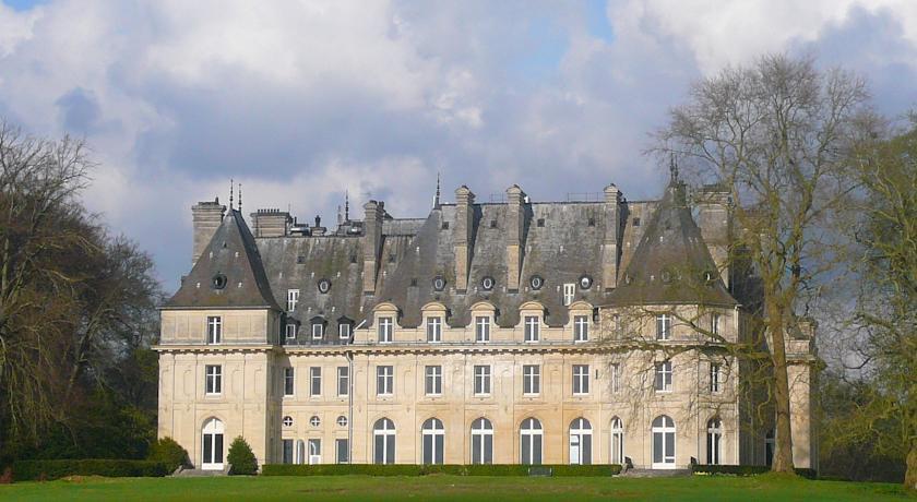Отель Château des Bonshommes