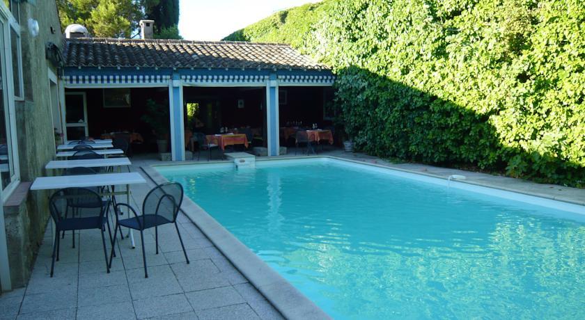 Отель Hotel Restaurant Le Clos des Souquets