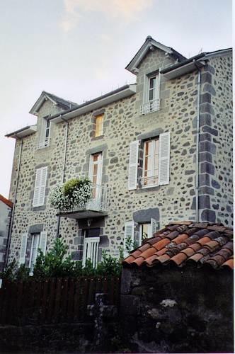 Апартаменты Gîte Rural Giou de Mamou