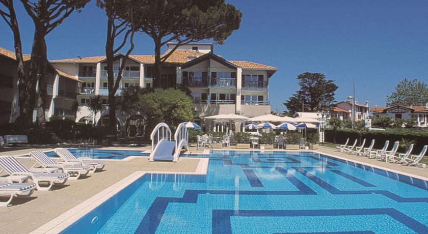 Отель Hôtel Ibaia Serge Blanco