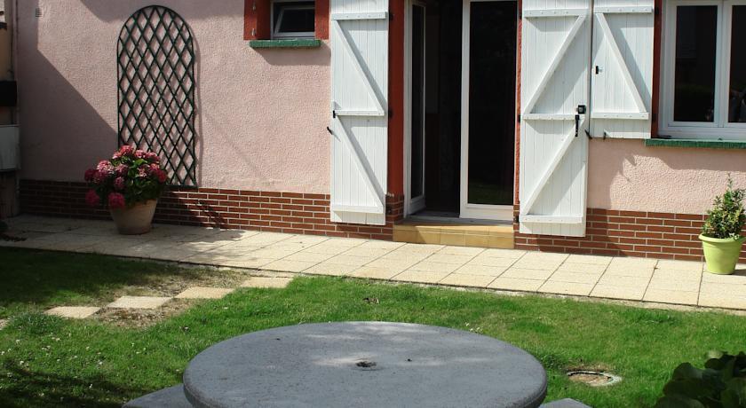 Апартаменты Gîte La Ferme de Capucine