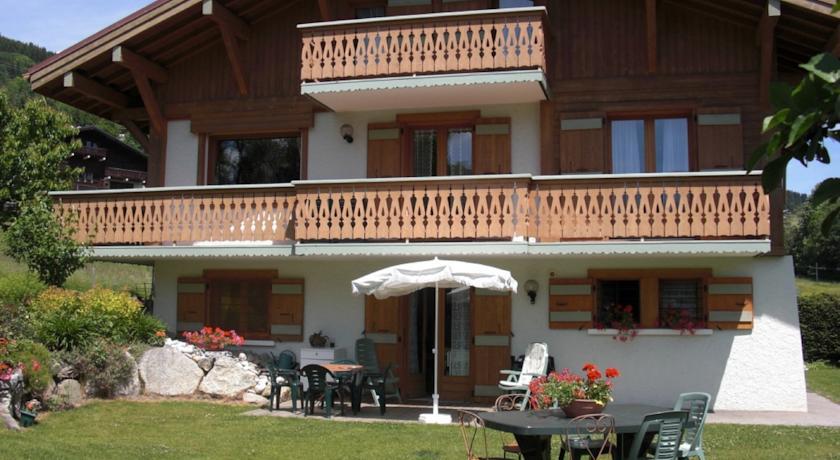 Апартаменты Chalet "Les Pâles"
