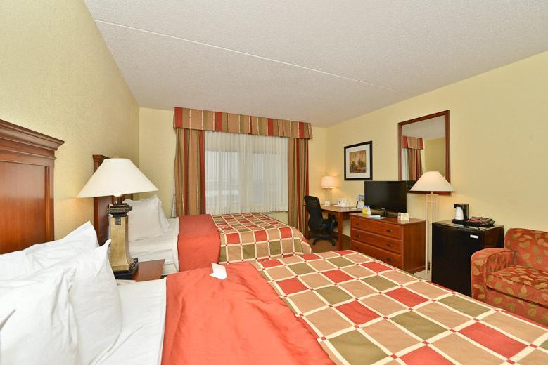 Отель Best Western Airport Inn & Suites KCI North