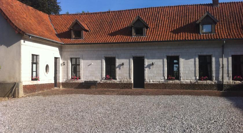 Мини-отель La Ferme du Bois Quesnoy