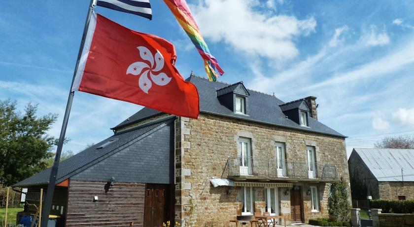 Апартаменты La Lande de Montomblay