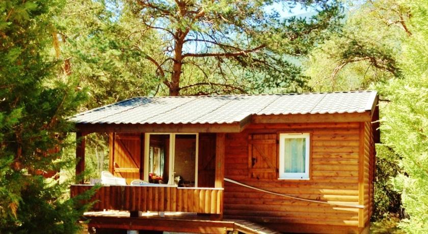 Отель Camping de l'Ile