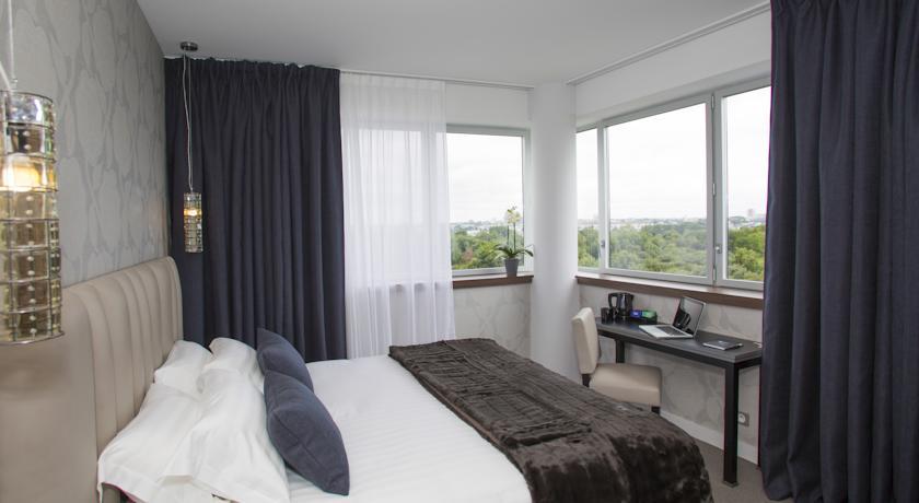 Отель Best Western Plus Hôtel Isidore 4*