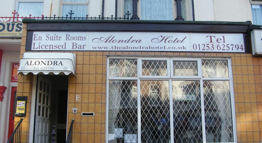 Alondra Hotel
