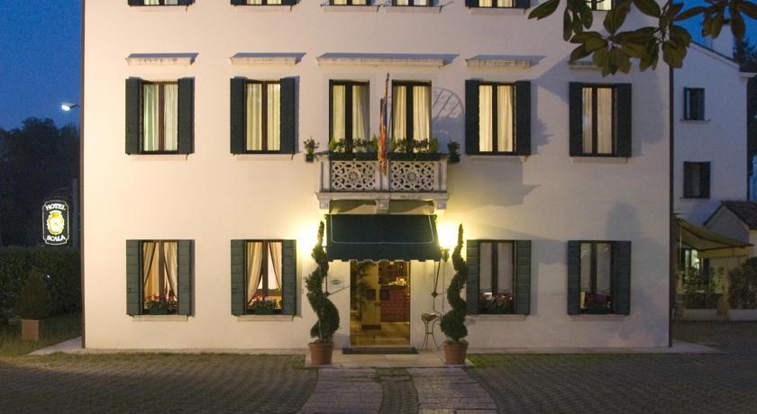 Отель Hotel Scala