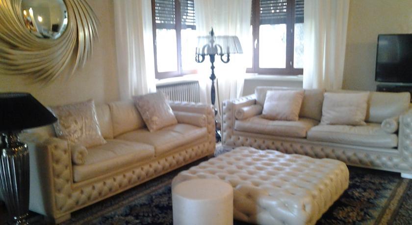 Мини-отель Villa Ai Cedri Bed and Breakfast
