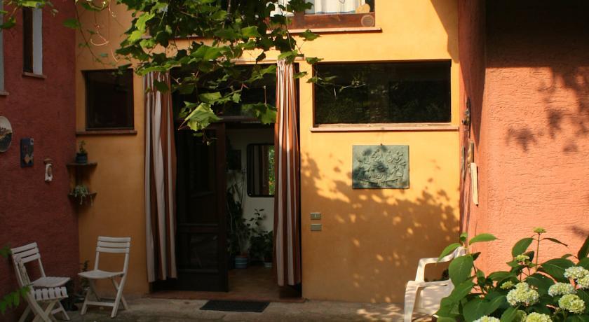 Мини-отель Bed and Breakfast Casa Rossa