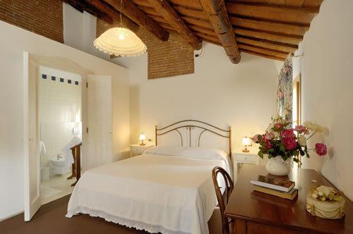 Отель Agriturismo Le 4 Rose