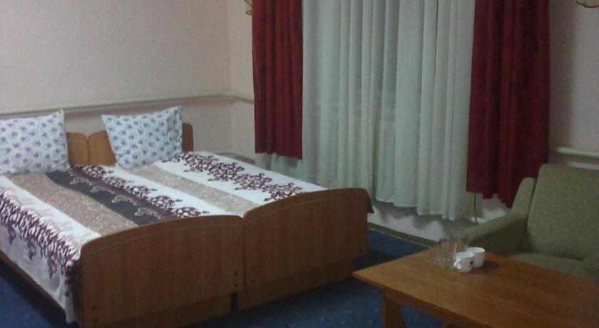 Гостиница Dostuk Hotel