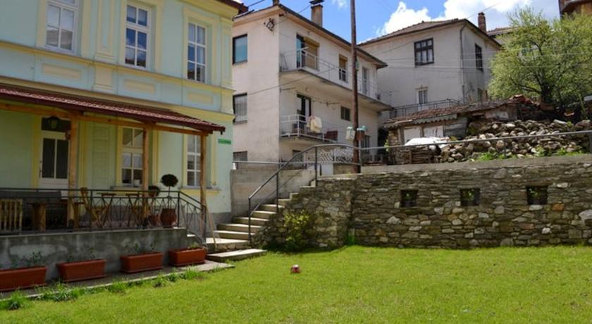Гостевой дом Pavia Guest House
