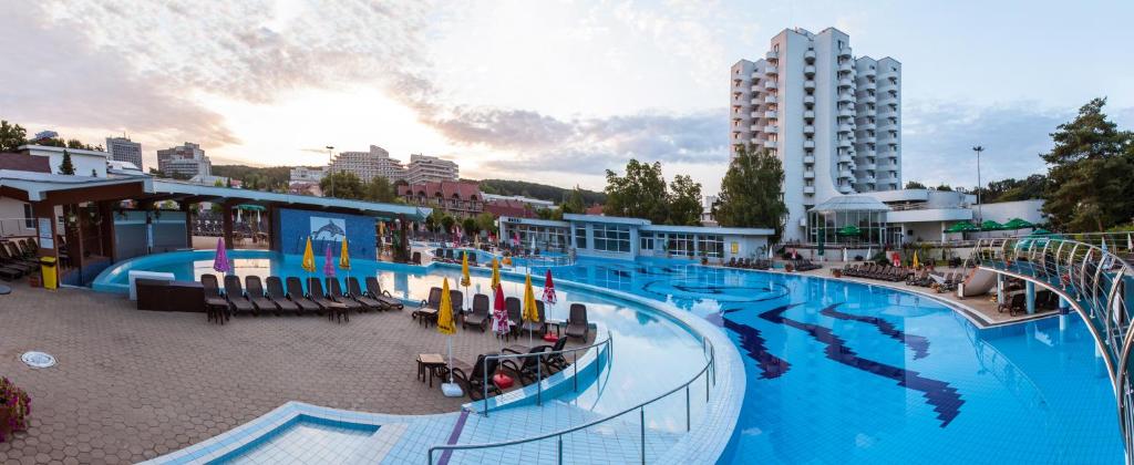 Отель Hotel International