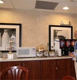 Отель Hampton Inn Abingdon
