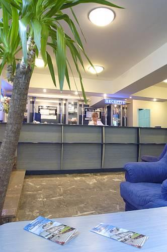 Отель Alexandros Hotel