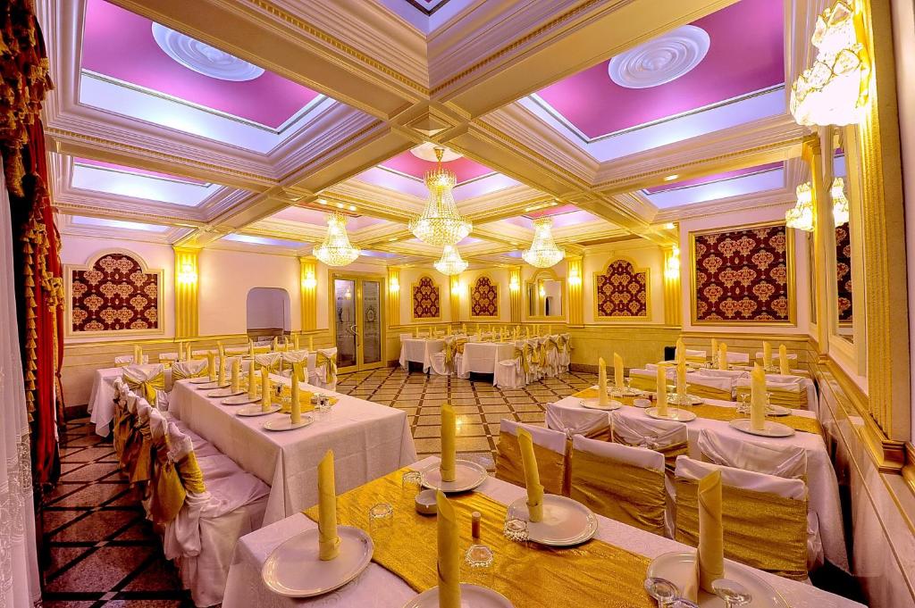 Отель Hotel Rehoma