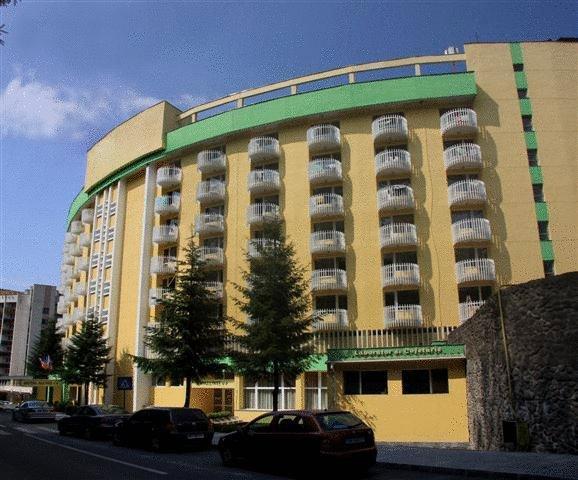 Отель Hotel Alunis