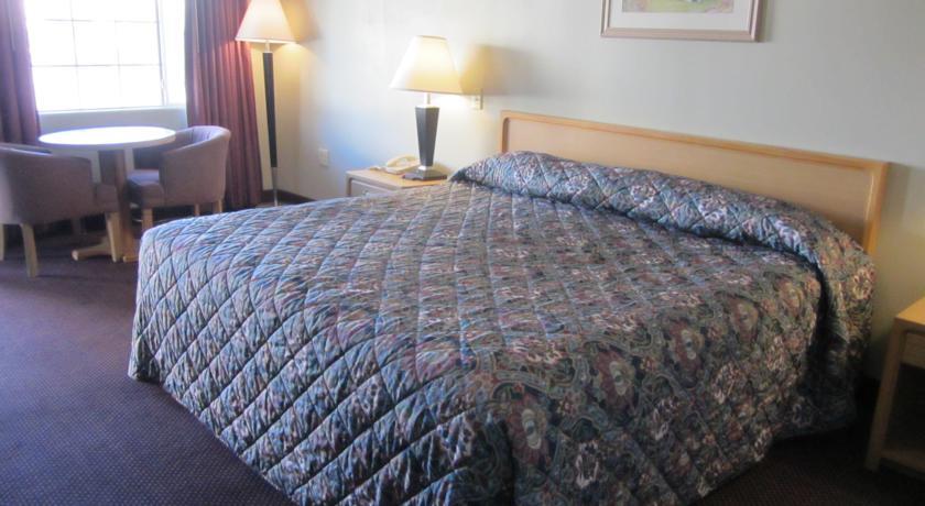 Отель Knights Inn Van Horn