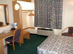 Отель Sleep Inn Flat Rock