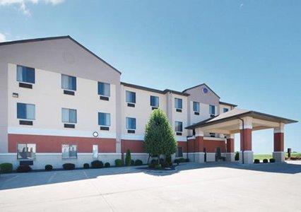 Отель Comfort Suites Mattoon