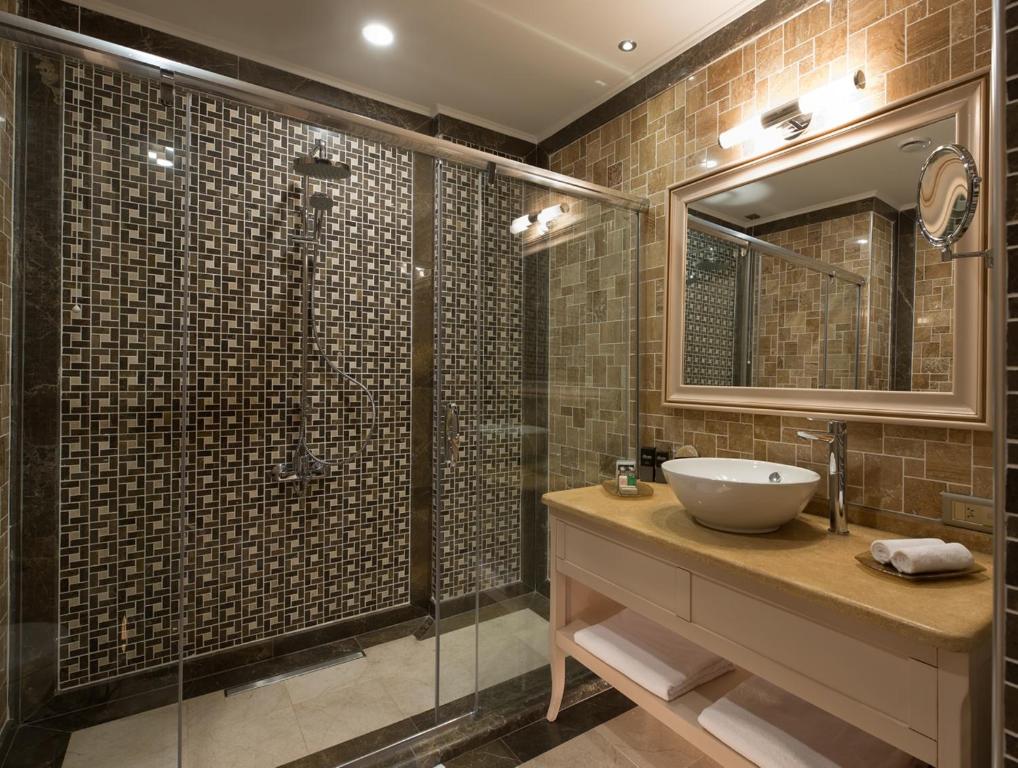 Гостиница Divan Suites Batumi