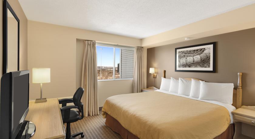 Отель Travelodge Suites Dartmouth