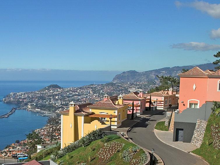 Апартаменты Holiday home Sao Goncalo