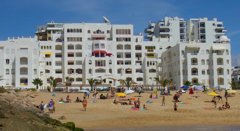 Апартаменты Apartment Quarteira 4