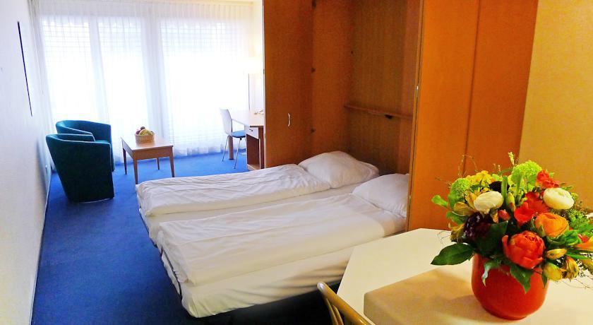 An der Reuss 3