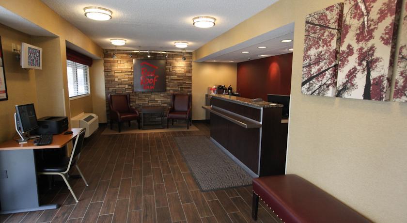Отель Red Roof Inn Albany Airport