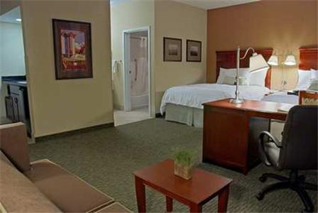 Отель Hampton Inn & Suites Valparaiso